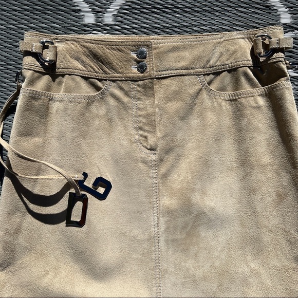 Dolce & Gabbana Tan Suede D&G Silver Buckle Logo Boho Short Mini Skirt - Picture 7 of 13
